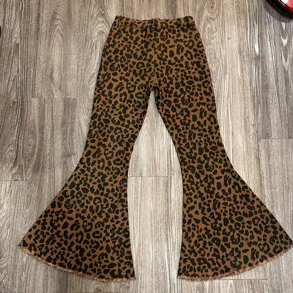 Cheetah flared jeans - Picture 4 of 6